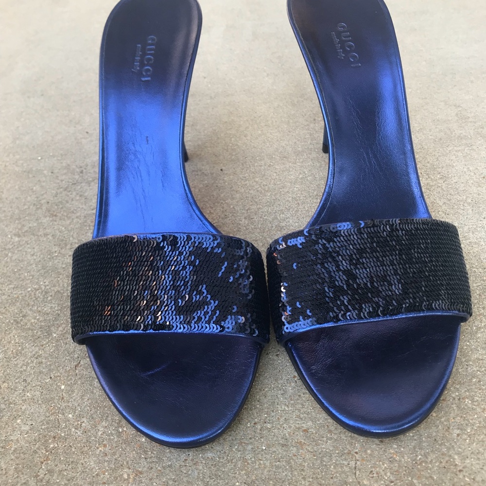 Women’s never worn (new in box) Gucci sandals